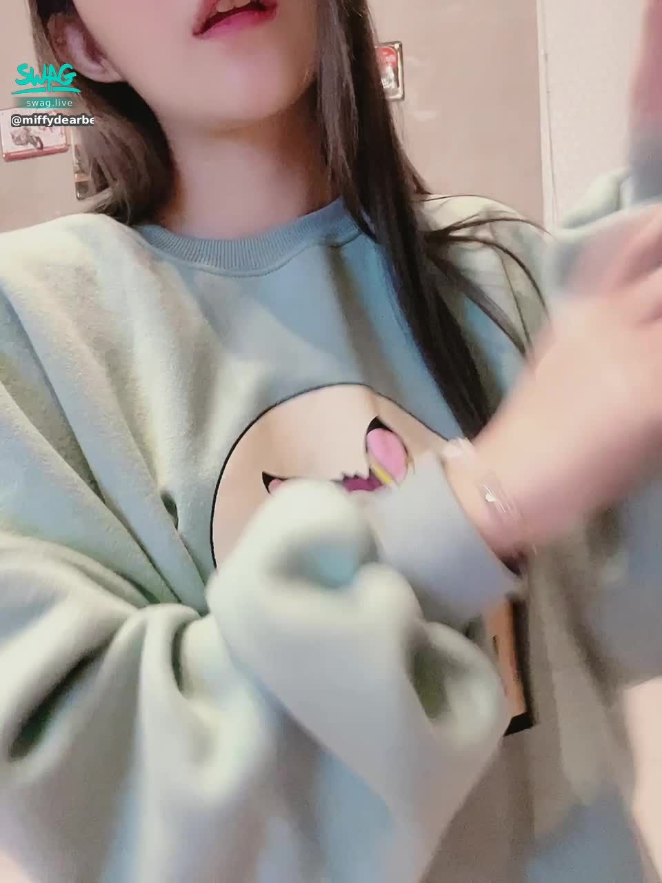miffydearbebe : 來呀～ 給你摸