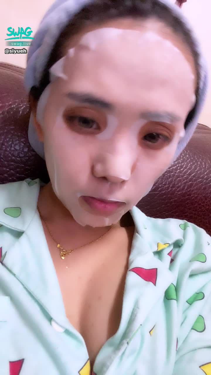  : Put on a mask before bed to take care of my face ❤️
Dew point ㄋ ㄟ ㄋ ㄟ so that you can sleep well and see the spirit in the morning 😜