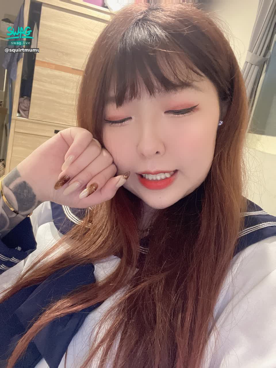 hua_063 : 🆕新片片🆕 https://5w.ag/3doT2sWEcCYJjobJA
雙馬尾特輯‼尻槍必解🆕️沈迷於自慰的少女x美尻x乳交 💥超淫蕩💥
🔥粉絲指定視角站著掰開美尻 讓屁眼與嫩穴同時被看光光🔥
今天又是當壞學生的一天,制服都穿好了..卻突然想要了…就開始在家瘋狂自慰..想像著與男人做愛…已經把要上課的事忘得一乾二淨 … 繼續沈迷於自慰🔞
#劇情純屬虛構
#美尻#掰穴#露臉三點全露#高潮#乳交#自慰#制服#學生妹#M字腿#狗爬式#抽插#陰蒂高潮#陰道高潮
解鎖🔓的寶貝 記得要按讚 截圖 私訊花花 還有隱藏版嗎內容❤️