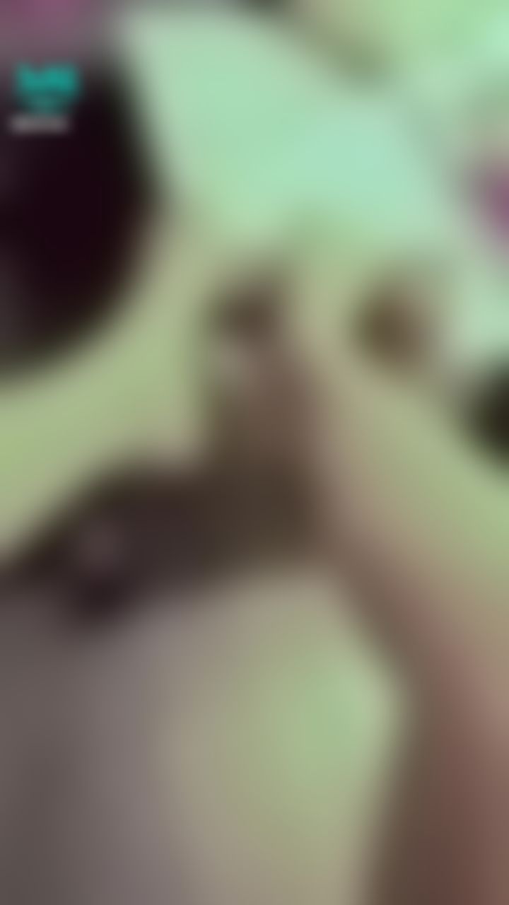 janicee : 用腳輕撫巨大的陽具😈
foot job👠