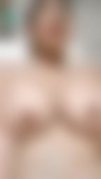 dirtymommy : give my boobs a bath 🛁