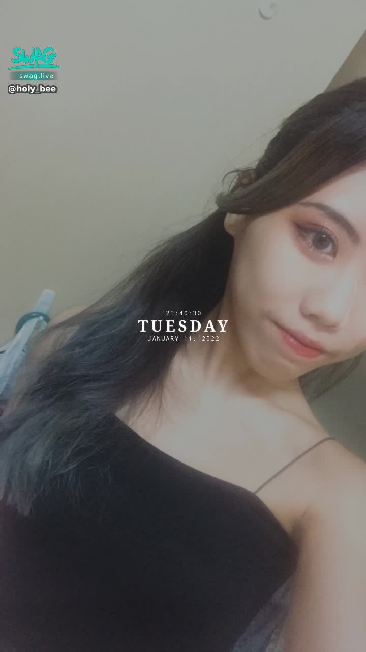 holy_bee : So boring ~ chat with me please ~