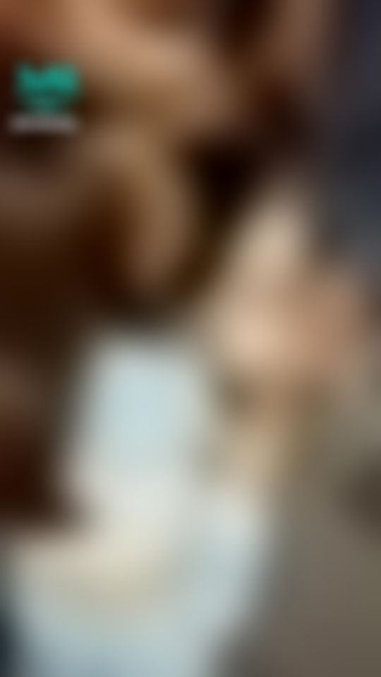 ninibaby : ☘️巨根老師的震撼教育☘️平常嚴肅斯文的老師竟然把我架在椅子上猛幹‼️我竟然被幹到差點噴水💦💦