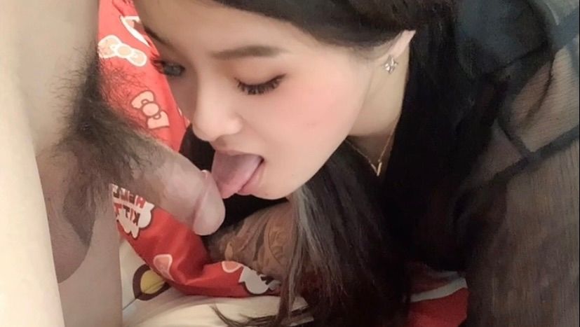 ccdidi : 退租巧遇爆乳女房仲,直接受不了來一發🈲