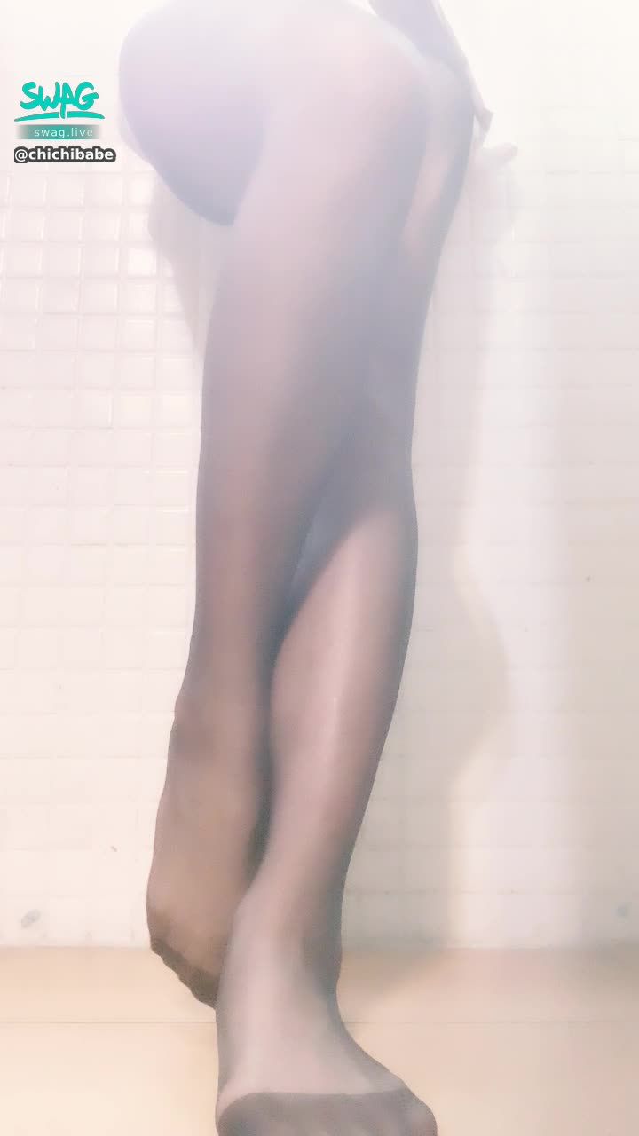 chichibabe : 開檔沒穿內褲😳看到算你的😈😈😈😈



如此誘惑⬇️⬇️⬇️連結附上，
想都不用想解開看看就知道

https://5w.ag/rvtw5mzDsq1wyeV56