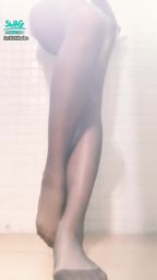 chichibabe : 開檔沒穿內褲😳看到算你的😈😈😈😈
如此誘惑⬇️⬇️⬇️連結附上,
想都不用想解開看看就知道
https://5w.ag/rvtw5mzDsq1wyeV56