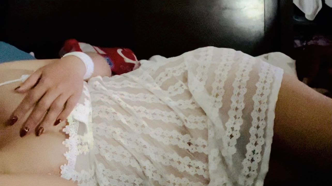 meowcatvirgo : 白色蕾絲就是優雅又不失性感❤️