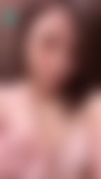 v*******a : 🧨過年陪媽媽出去逛街 在更衣間 偷偷🤫