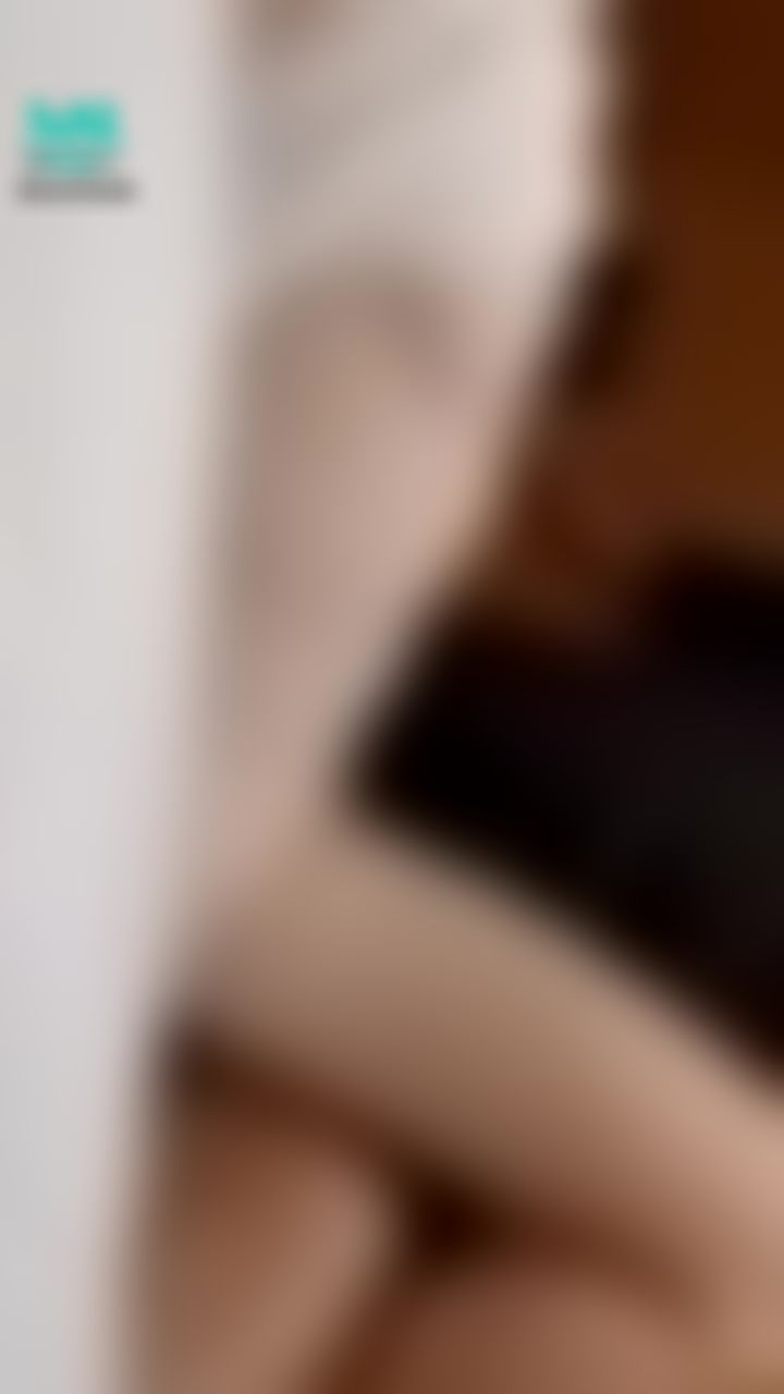 cocolunna : 我的天！！！！表哥竟然醒来了😱😱😱  把我的脚打开直接干起来了！！！！💦💦💦💦💦💦💦💦