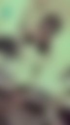 janicee : 性感深V裝扮💗
舔舔嘴唇誘惑一下💋
穿著短裙蹲低👠
precious lips♥️