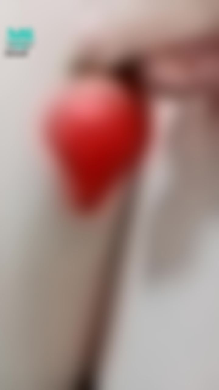  : #SWAG騎人節

我有個秘密，需要嘴對嘴告訴你。

當你的夢幻女友，好嗎？