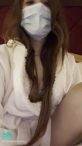 dollyxoxo : 豪華大床自慰，讓哥哥們看穴穴