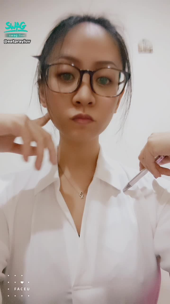  : good dynamic video 🤭
Are you bored at work? ❓
Would you like to keep watching? ❓