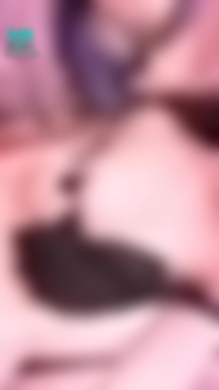  : 嘿嘿～ 今天也穿的很像❤️