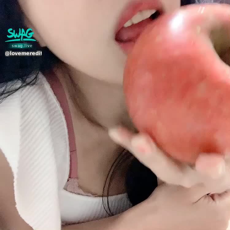  : 🎂
"Vivi's birthday today in 2022, come and wish me good luck and happiness"
The love apple that Mommy gave is so big. Seeing that Weiwei eats it like this, do you wish you were the apple?
🍎

🧝🏻‍♀️ Vivi's first long-lasting powder, please enjoy
Like trouble help me press like 👍
https://go.swag.live/P9hksoBFhiXaYkGs8

㊙️ monthly vip

💎
The father of Apple said: Because human life is limited, time is limited, so don't live for others, let alone live in other people's concepts, only your own true thoughts and intuitions are
🎀

20:00-22:00 & haunt from time to time in the morning and afternoon
Send home page designated gift 🎁 have to hide the pattern
Wet information makes you ejaculate and sleep comfortably 😴