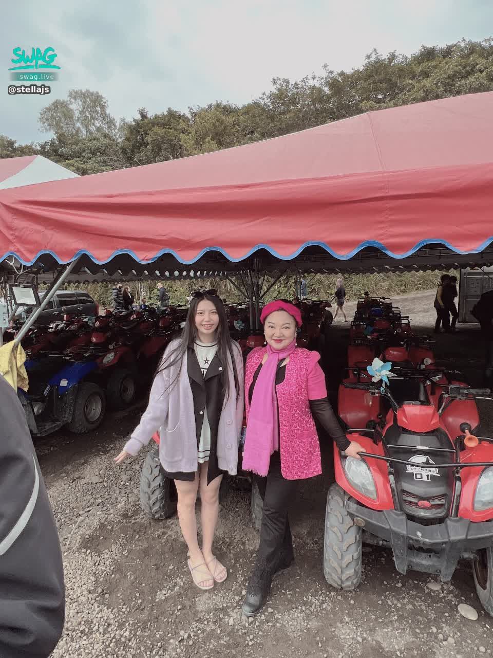 stellajs : Can you see who's next to you? 🤣🤣 Riding a dirt bike 🤣