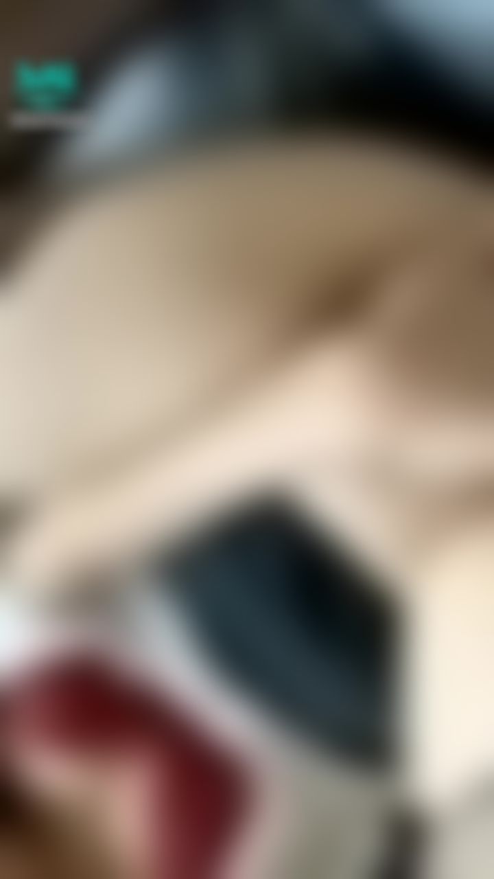 hua_063 : 好色唷…..近距離視角手指抽查 …然後在舔自己的手指..