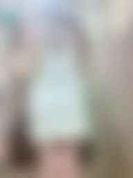 deliababy : 啊⋯⋯浴巾掉了😳
哥哥要跟莉亞一起洗澡嗎?