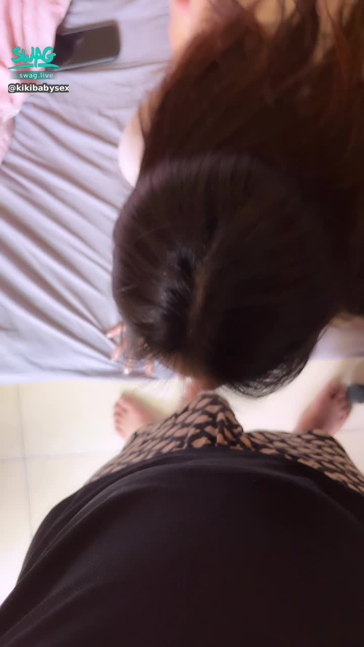 k*********x : 換我受不了了💦💦
哥哥好大好硬💪💪