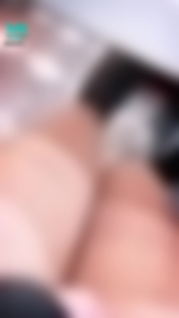  : 陪粉絲吃飯撩一下😆我就不信他不硬