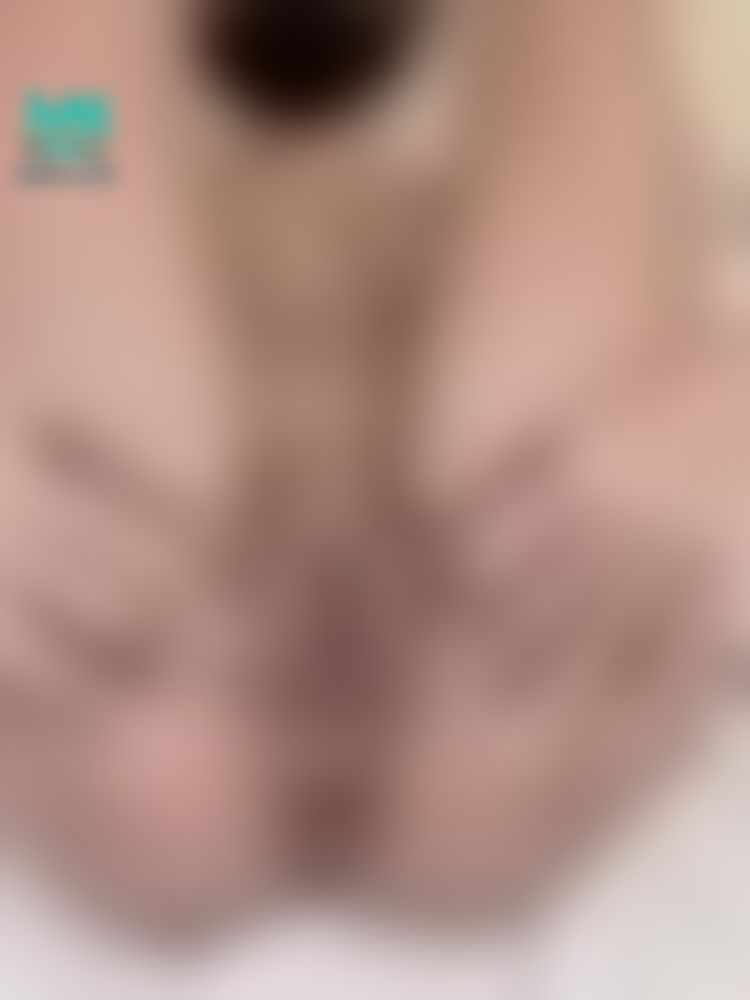  : 掰開粉穴求哥哥插入🔥💦