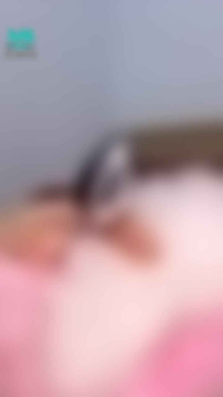  : 剛剛直播🔞玩得好濕⋯肛塞還好溫熱🤭💦 

✅後庭肛門控必收‼️
茉茉大尺露雙穴🔞狐狸尾巴肛塞情色2分半極致誘惑片‼️一個白色騎人節舌尖誘惑👅，即可收藏‼️