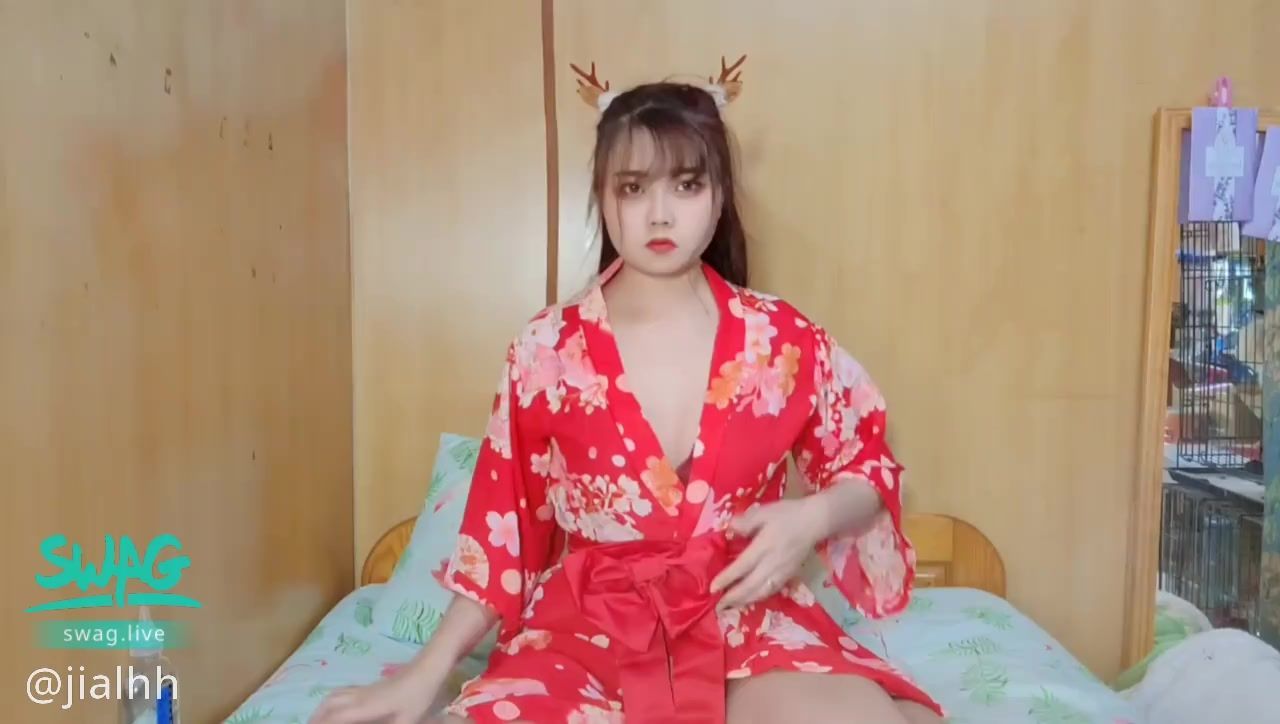 jialhh : 哥哥幫我脫衣服吧～ 雪乳搓揉 想被後入