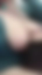 kathyicup : i罩杯巨乳幫成年男性哺乳🔞躺在我的大腿上被我餵奶⋯這樣躺著在我腿上 我的胸部剛好放在你的臉上 要吸多久都可以唷❤️ 躺在我懷裡很幸福對吧?嘻嘻👅💦🍆🙈❤️