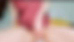 mollyflower : 終於買了新的玩具了
這次是單顆跳蛋呦
沒有想到
插進去開震動……沒多久就高潮了(因為其實我以前都沒有用過單顆跳蛋 沒有想到那麼敏感😂
備註:影片僅有茉莉聲音與畫面噢
#美腿 #自慰