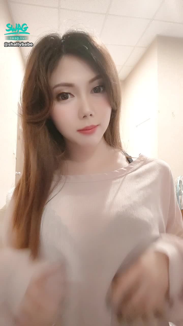  : 上班騷女郎
看到這樣不硬太難...👄