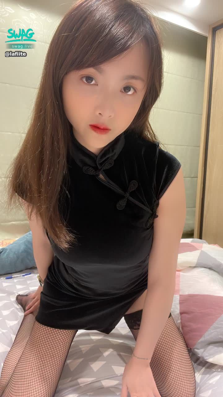  : I know you've been waiting for a long time
Wear a cheongsam today
Find the highlights by yourself ❤️
From 10:00 to 12:00, please spend it happily with me and Liangliang
@sisterbaby
Why don't you go shopping first? 💋