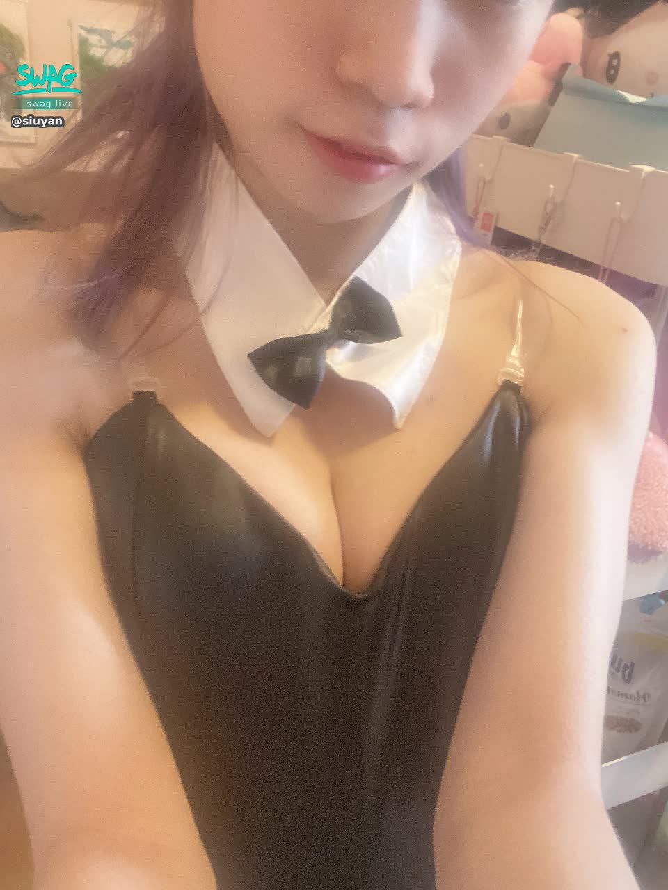 siuyan : Chat with me to see more~ (I won’t wear this tonight’s live broadcast
And bunny girls, do you like net stockings or stockings or bare feet~~