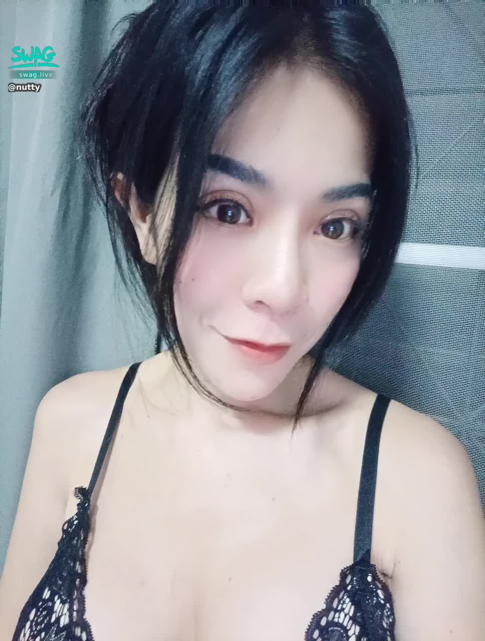 nutty : Have you slept yet? Good night everyone 💋💋🤪 #sexy #cute #bright #good night #Thai girls