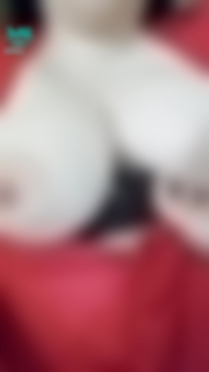 n***a : #watch_myboobs_with_hornynipples