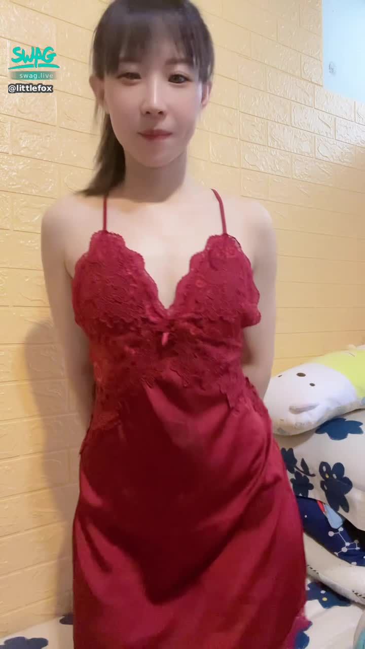 littlefox : 想狐狸了嗎？晚上9.直播唷❤️