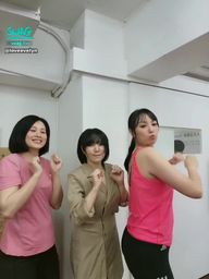 loveevelyn : 跟好姐妹一起學習上課好開心
#lovelymoon
#lovejulia