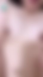 l********e : 一早起床掰開蜜穴💕💕竟然濕成一片🥺🥺🥺好騷