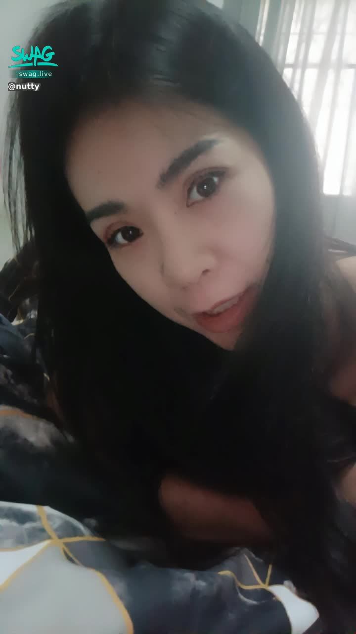 nutty : Good morning 😁🤪👅 #sexy #pretty #thaigril