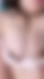 l********e : 扒下內衣 露出堅挺的乳頭🥰吸允我…填滿我的小穴💦💦濕答答的噗呲噗疵水聲💕💕