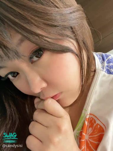 c*******i : 今晚陪熙熙直播好不好?