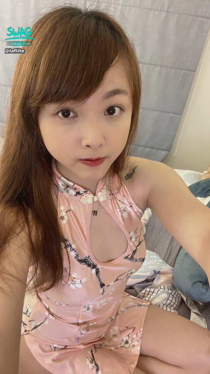 lafiite : first generation cheongsam ❤️
I probably start crooked from here 🤣