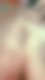 janicee : 近拍雙腿與腳趾腳底👀
膝蓋的傷好明顯🤣
蕾絲點綴深V的睡衣💋
rouge♥️
#黑髮 #長髮 #氣質 #鎖骨 #低胸 #細肩帶 #睡衣 #短褲 #美腿 #裸足 #赤腳 #腳趾 #肩膀 #rouge #腳底