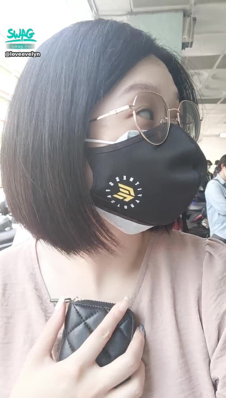  : 疫情擴散很快，就算沒有什麼症狀
帶著忐忑的心情
再來double check一次
我喜歡確定的感覺
如果上次陰性，這次也陰性
我就覺得很幸福了🤗🤗🤗