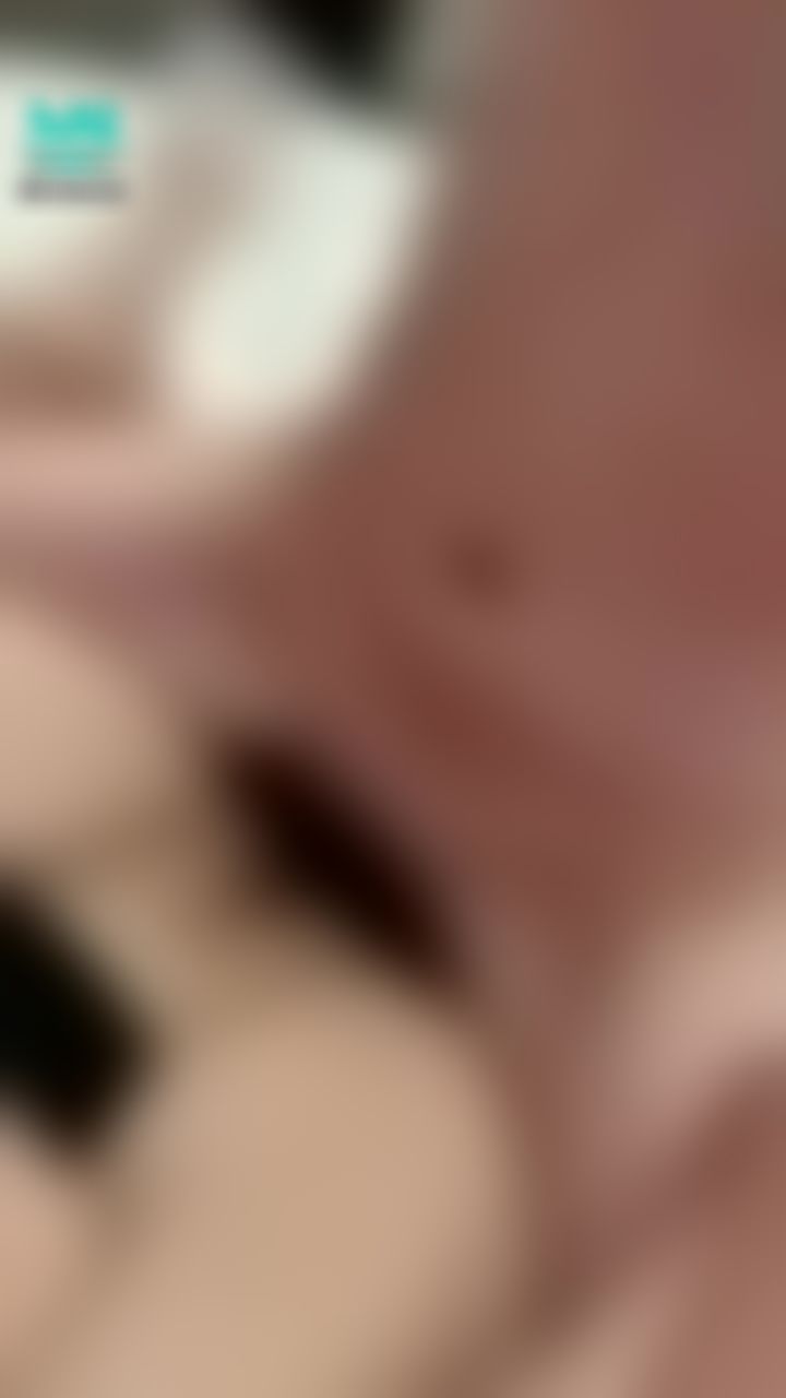 ladyyuan : 3p 與閨蜜雙飛大戰粉絲哥哥愛愛💦

！！！ 換姿勢！！！ 躺著傳教士被哥哥猛烈抽插⋯⋯
天啊，哥哥的陰毛都是我的水水，哥哥用力幹到射了
