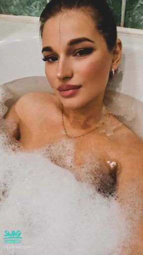 julyabigass : My Relax in the bath 💦 #生活 #性感 #露臉 #sexy #nice #nude
