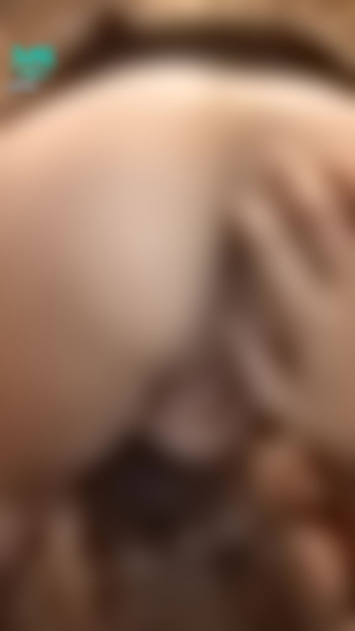  : 🔞姊妹丼🔞我吃著你的肉棒，你摸著她的小穴😈😈😈
#3p #小隻馬 #口交