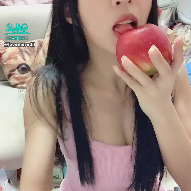  : 🍎
"Happy 2022, today's weekly performance has not yet reached the standard 🥺 Guess what time will Weiwei live tonight?”
See if Weiwei's tender face is as rosy as an apple, I can't help but want to lick it as long as it's edible, so what do you have for me to lick? wet 💦 i talk
🤪

🧝🏻‍♀️ Vivi's first long-lasting powder, please enjoy
Like trouble help me press like 👍
https://go.swag.live/P9hksoBFhiXaYkGs8

㊙️ monthly vip

💎
Laughing in the heart can strengthen the blood vessels and heart, promote blood circulation, and make people look rosy and radiant. Laughing in the whole body can make the muscles of the whole body move, making people happy, relaxed, full of sleep and full of energy.
🎀

20:000-22:00 & haunt from time to time in the morning and afternoon
Send home page designated gift 🎁 have to hide the pattern
Wet information makes you ejaculate and sleep comfortably 😴