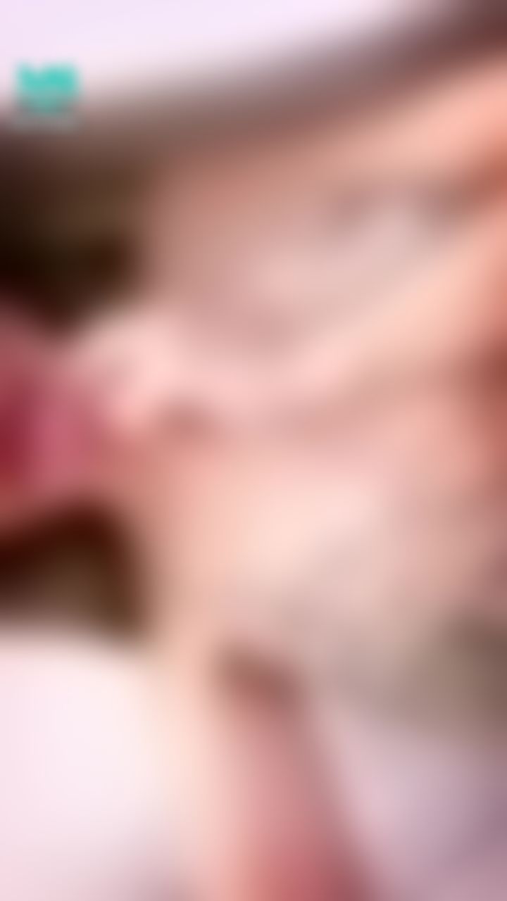 yunibabe : 最🔥新🔥長🔥片🔥
既然按摩棒已經滿足不了ʏᴜɴɪ了
那就⋯試試又粗又長的假肉棒🤤
特愛背後式的ʏᴜɴɪ想都沒想直接把吸盤吸在牆面上！
玩玩具玩這麼久，現在才發現真正的用法😱
一玩直接猛插稚嫩小蜜穴😈
水水超多的緊緻嫩穴被幹的好爽😍
不知道到底高潮了幾次…潮吹噴水噴滿地💦💦💦

哥哥還知道有什麼姿勢玩肉棒可以讓人家更舒服的嗎🙈
來教教ʏᴜɴɪ好不好❤️ 

https://5w.ag/9DV9zdHb5dYro2oV9

#熱門長片 #露點 #奶 #粉嫩 #稚嫩 #小奶頭 #睡衣 #情色 #誘惑 #騷 #hot #sexy #白皙 #挑逗 #尤妮 #yuni #yunibabe