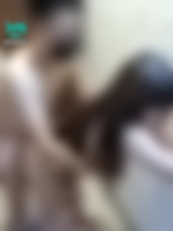 c*******i : 在玄關打炮不能叫太大聲
但是我舒服到忍不住嘛！