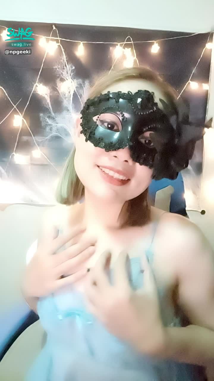 n*****i : cute blue & small breasts